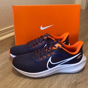 BNWT Denver Broncos Nike Zoom Pegasus